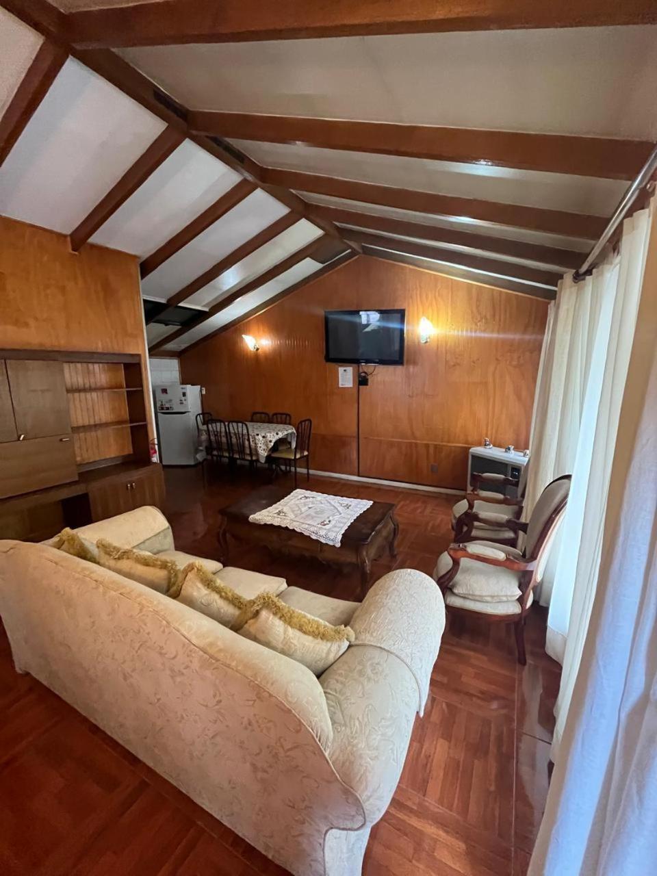Cabanas Espanol Coyhaique Bagian luar foto