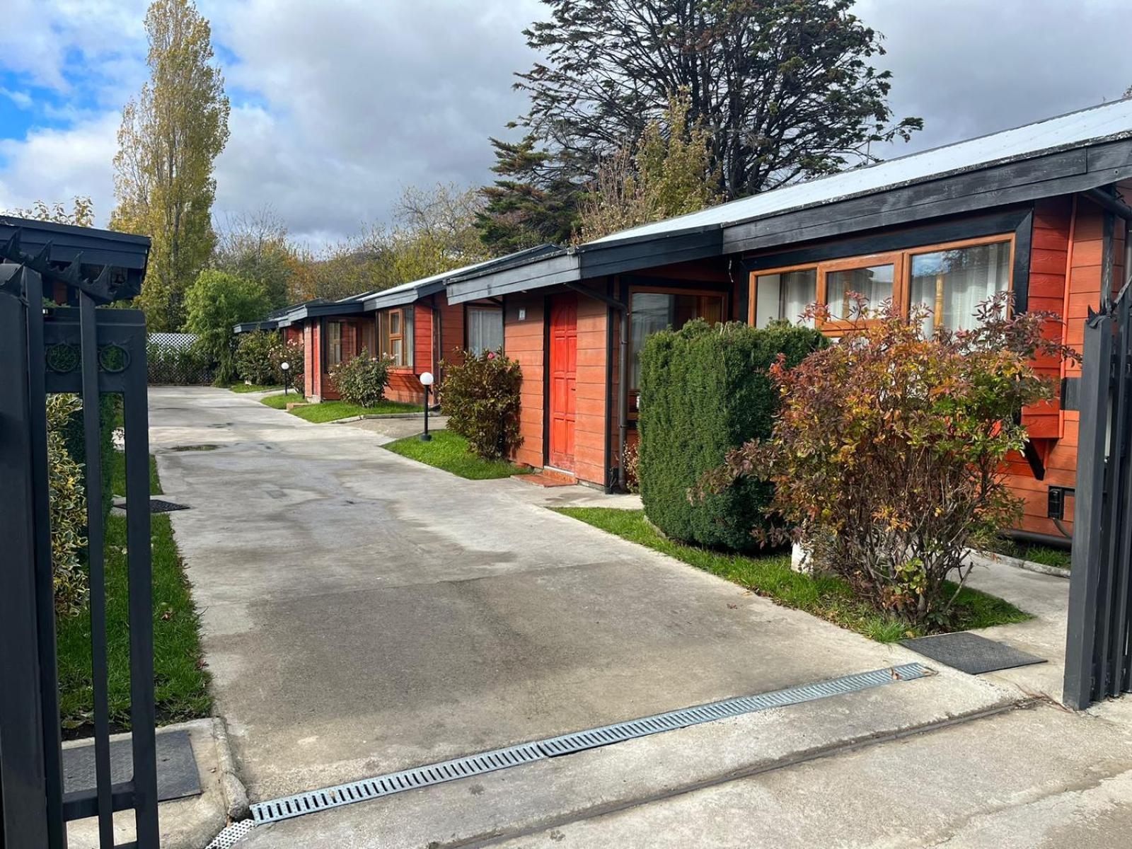 Cabanas Espanol Coyhaique Bagian luar foto